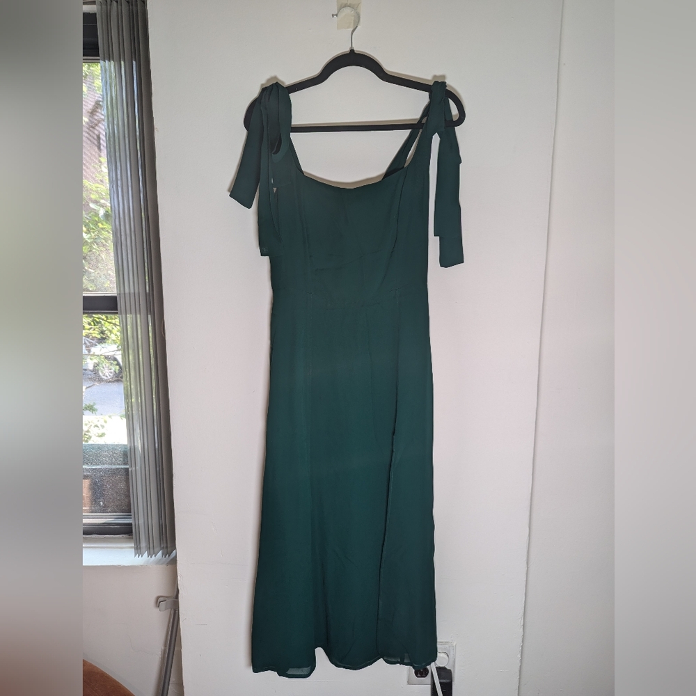 Reformation Twilight Dress in Green - Picture 6 of 10